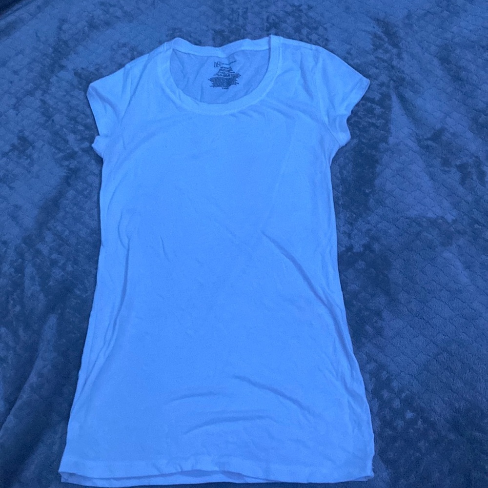 Just a plain white tee shirt
